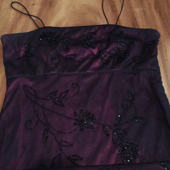 Women’s Dress - Picture 3 of 5